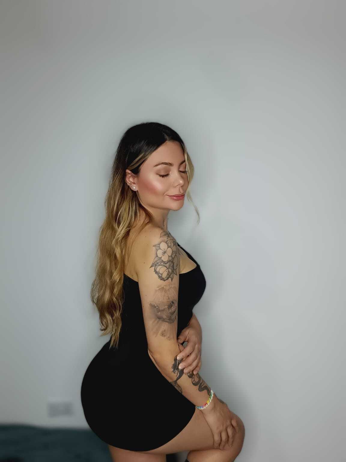 isabellasaennz from Jerkmate