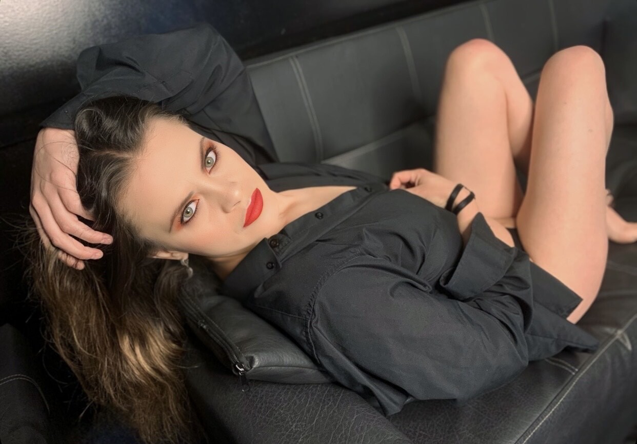 zhoe18 from Jerkmate