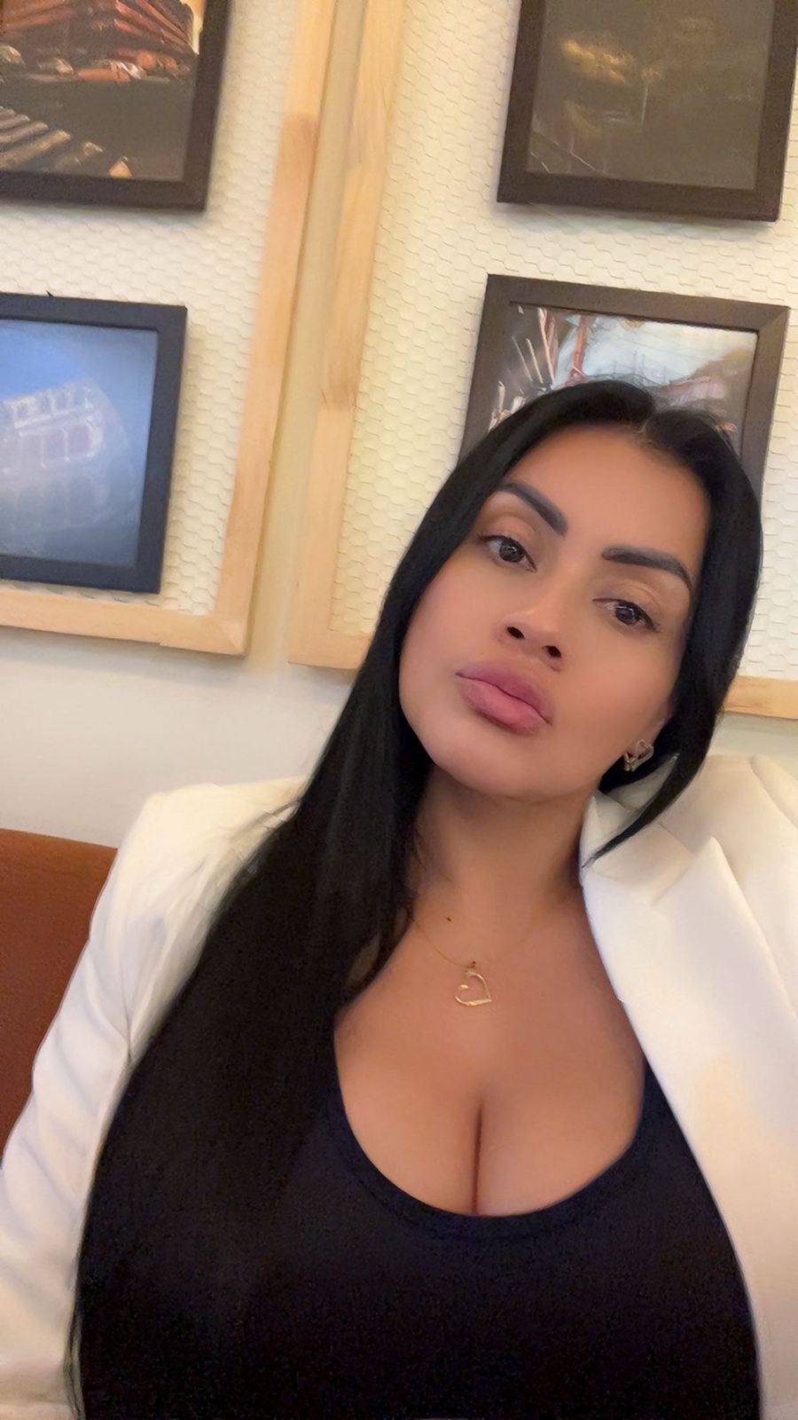 bellarossex from Jerkmate