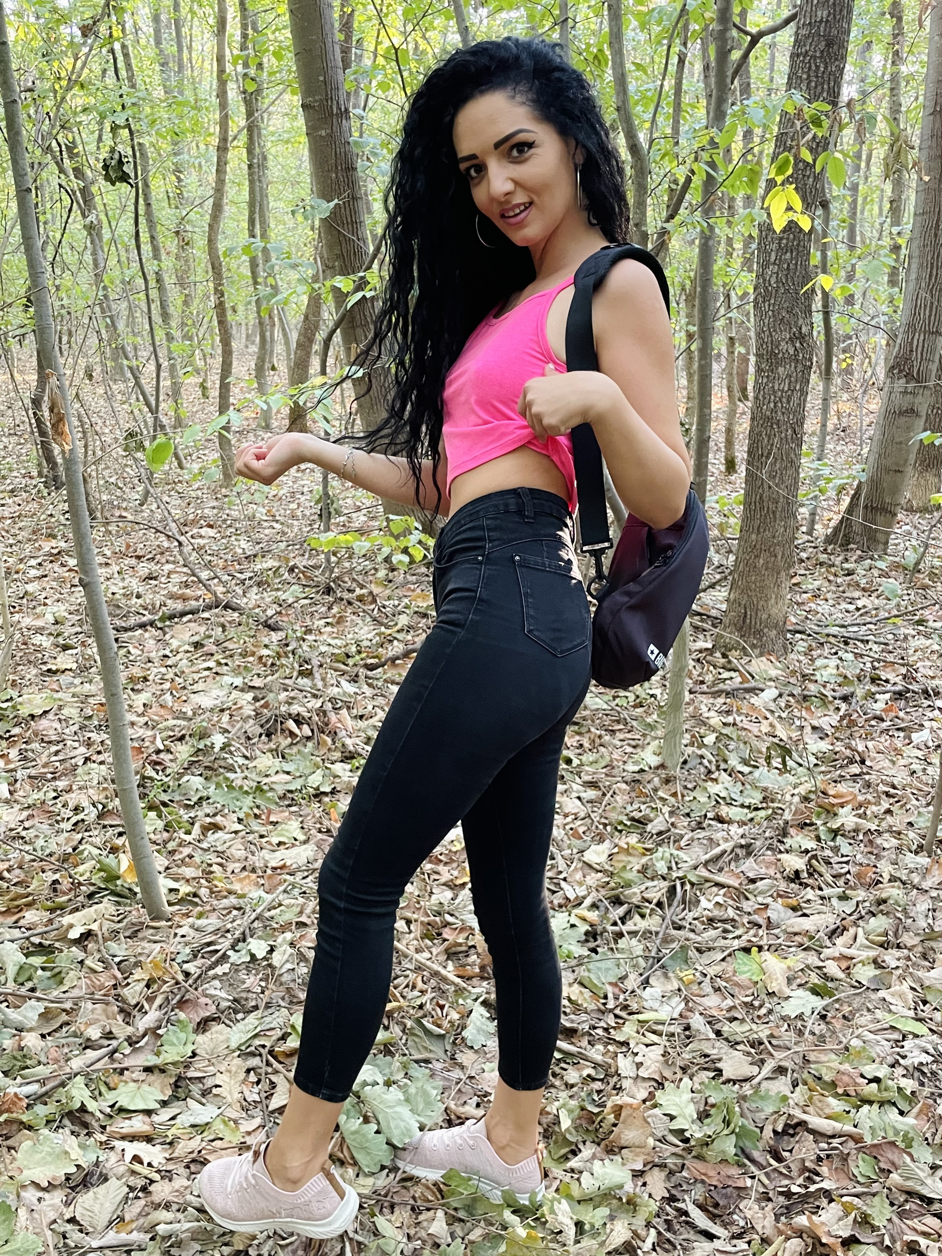 lovelykarina from Jerkmate