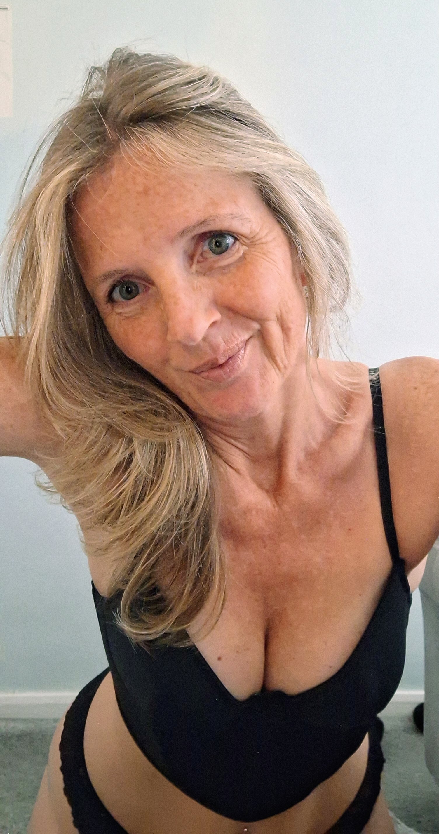 HotMatureLucy26