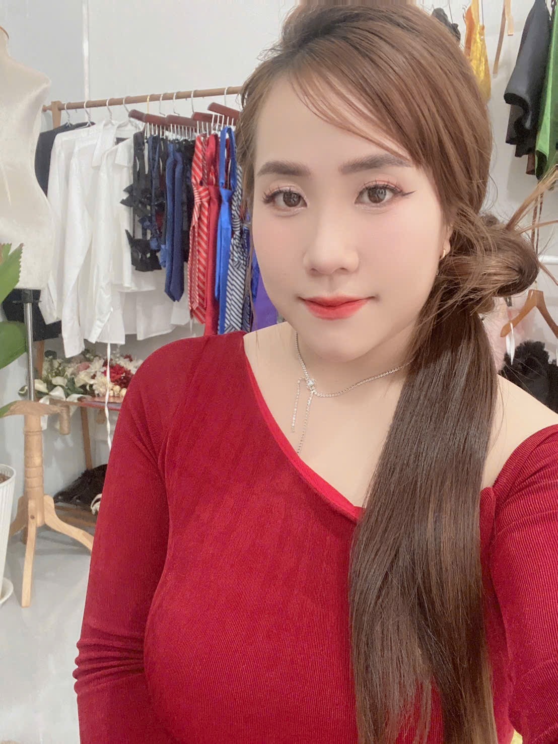 hellenlucky from Jerkmate