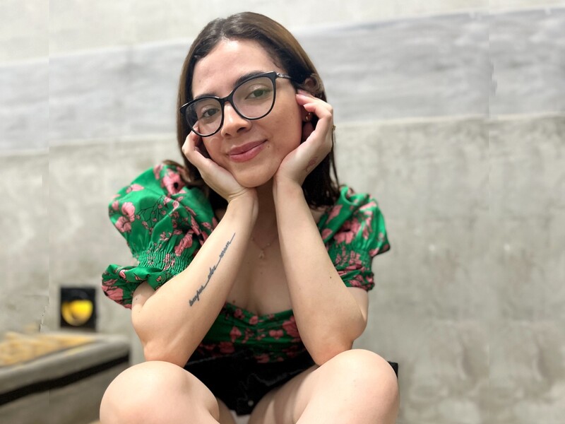 liacrimson from Jerkmate