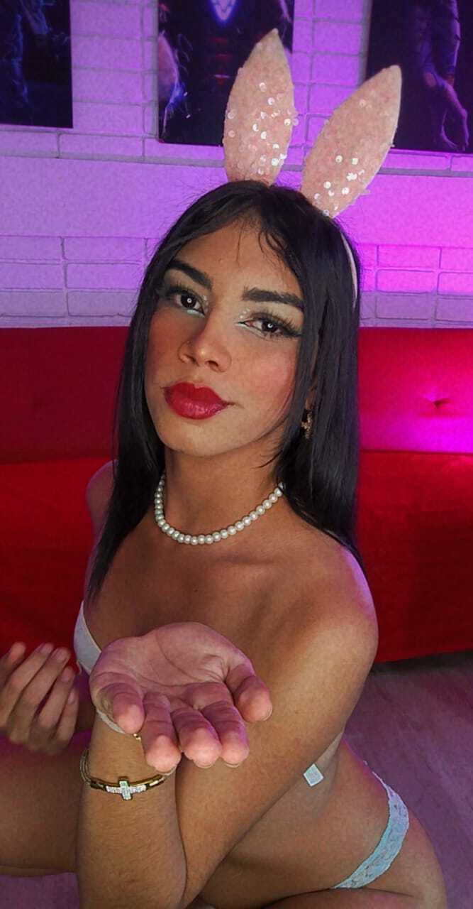 alahiarodriguez from Jerkmate