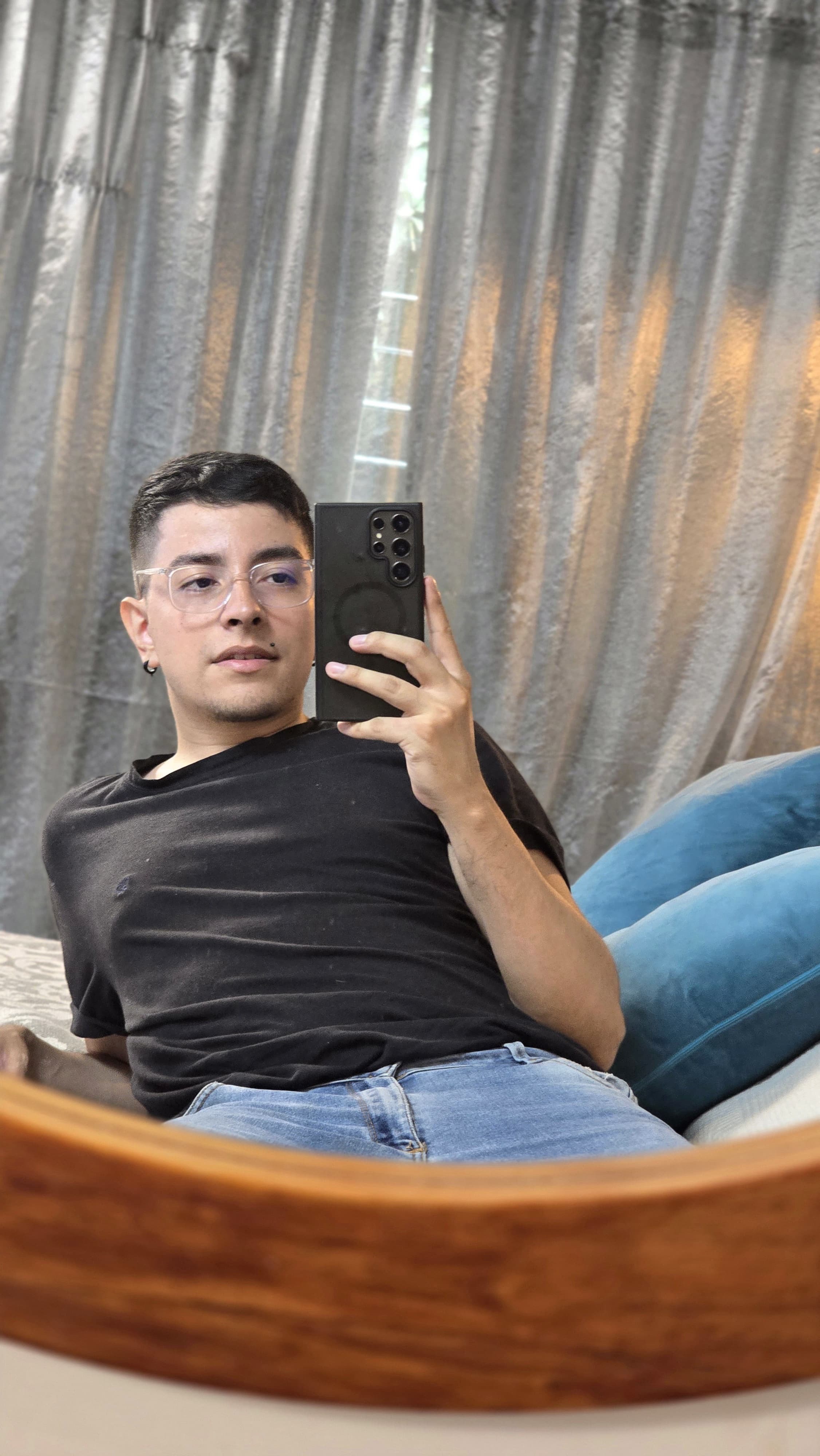 jhoansinzz from Jerkmate