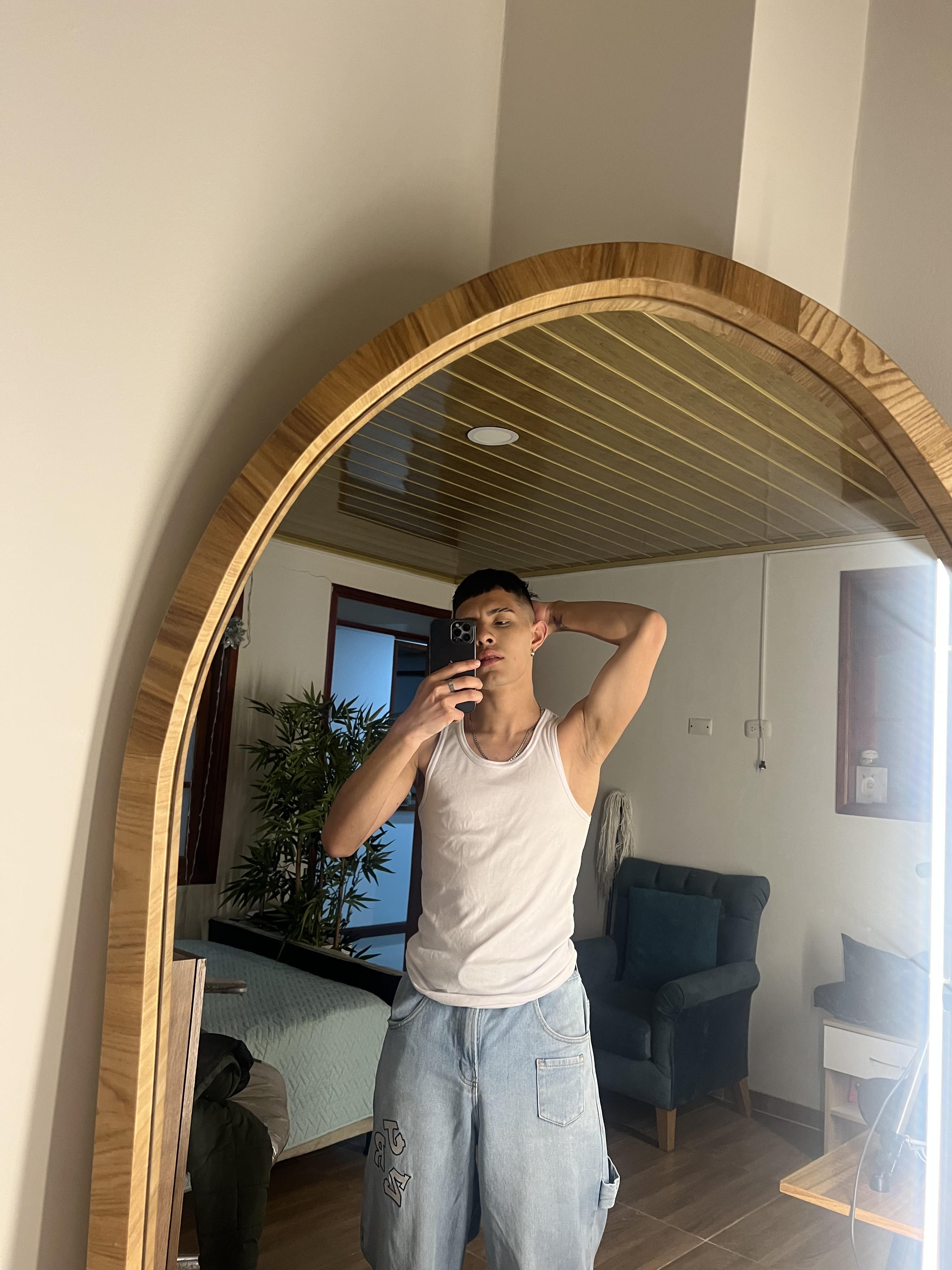 tivendann from Jerkmate