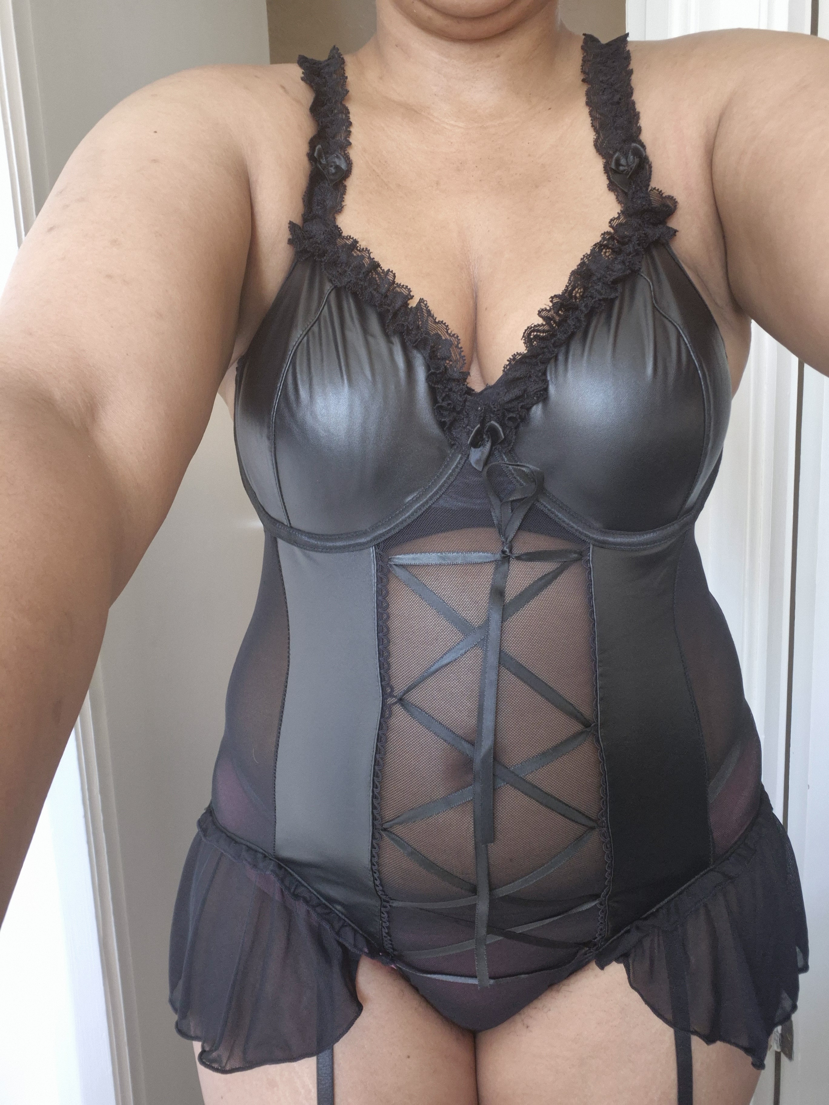 curvymilaxox from Jerkmate