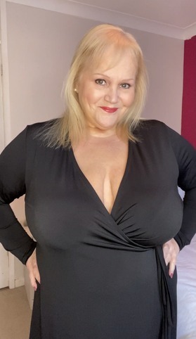 Busty_Madeline