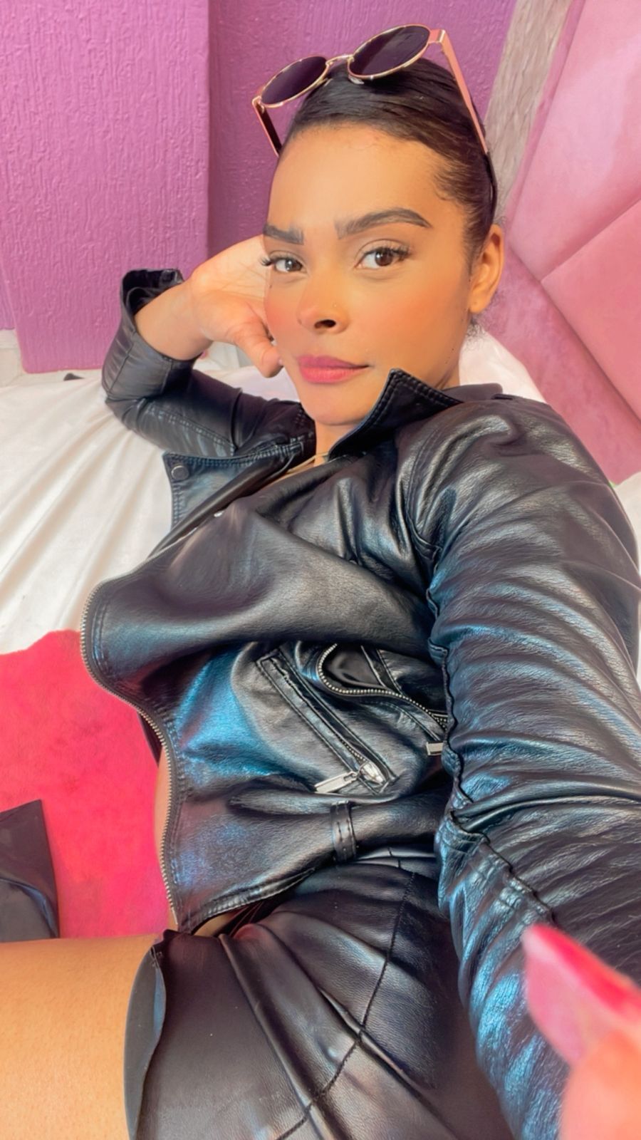 emmaebonyx19 from Jerkmate