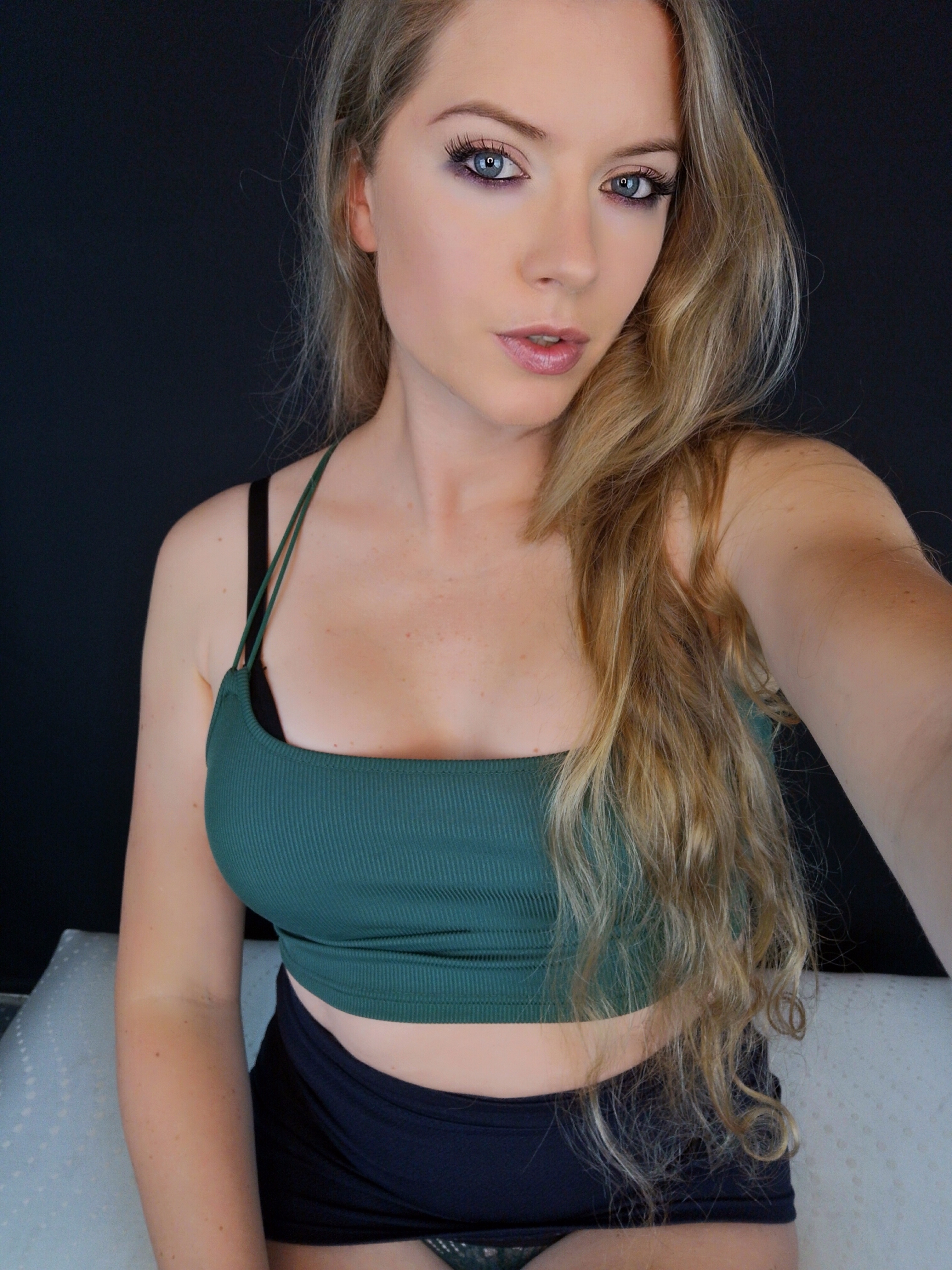 GoddessAllexandraFindomFemdom