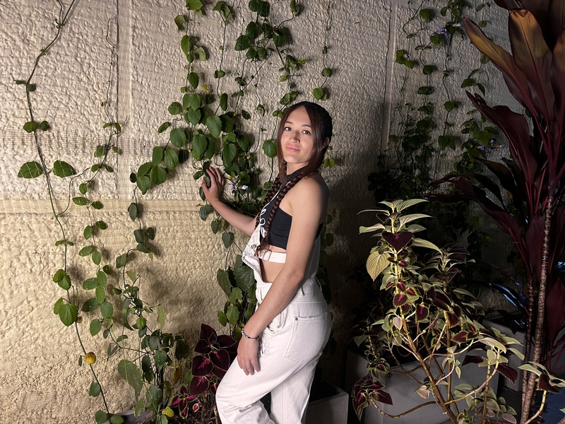 laralopez from Jerkmate