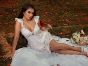 karolinepierce pic