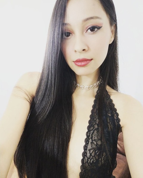 violetamontes from Jerkmate