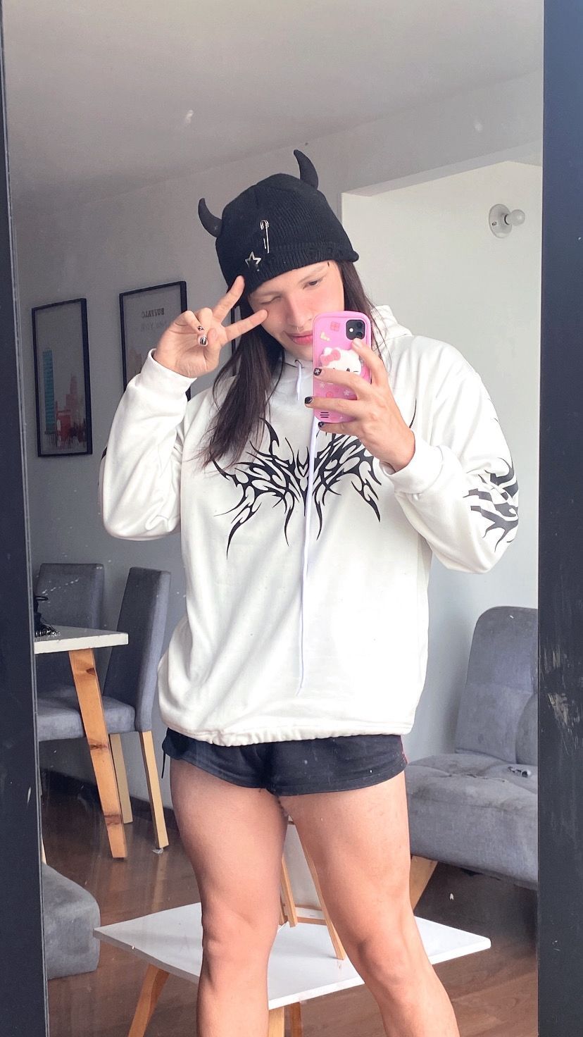 ella_thorne from Jerkmate