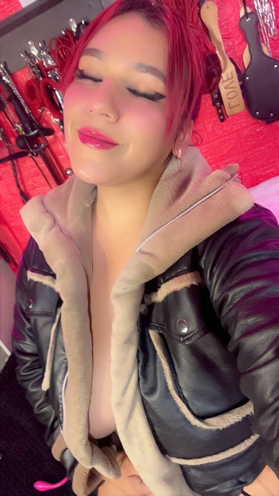 Saritamoller picture 5