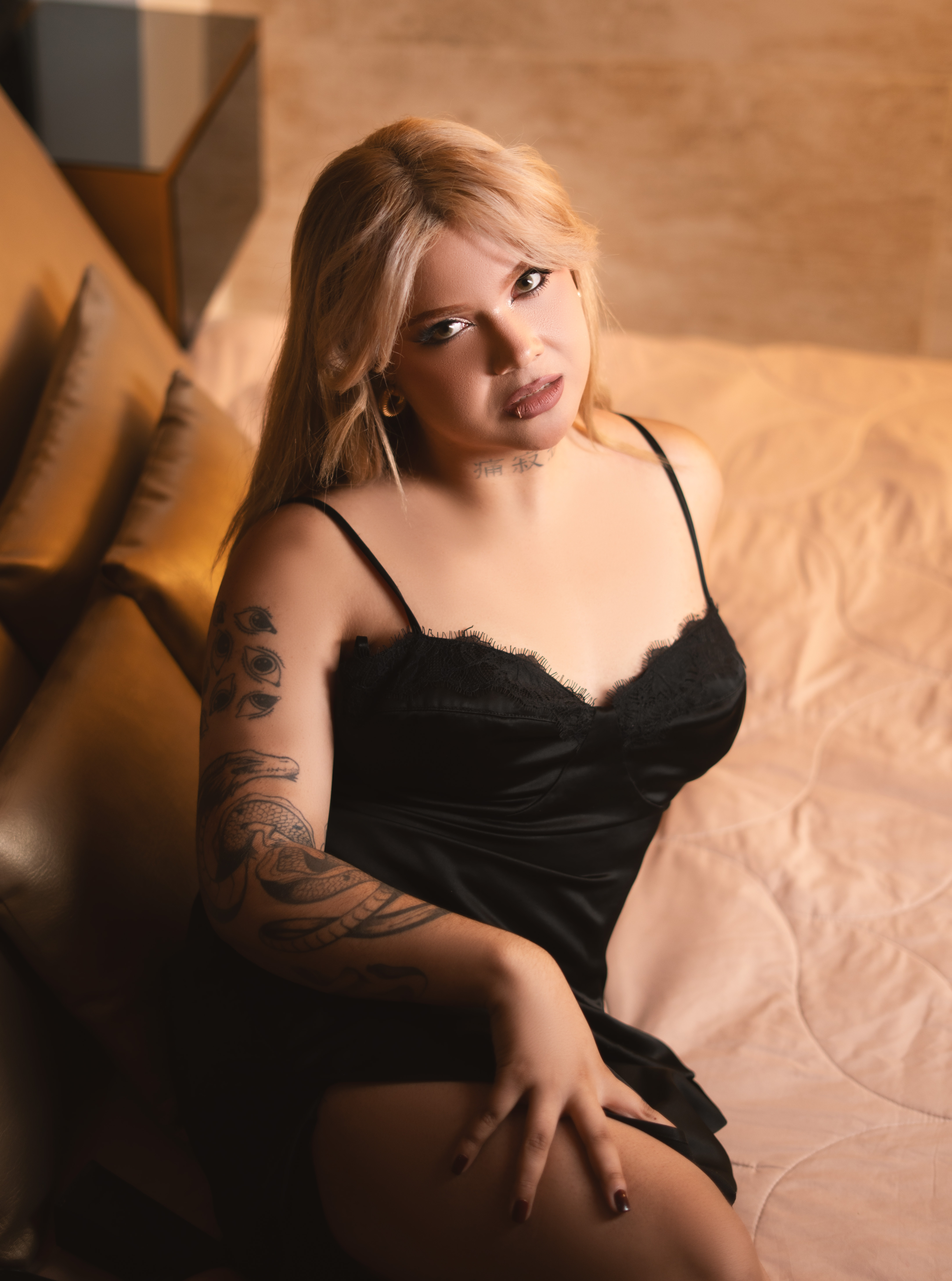 VictoriaSinnclair picture 5