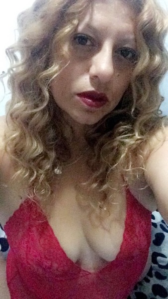 shakyhot1024 from Jerkmate