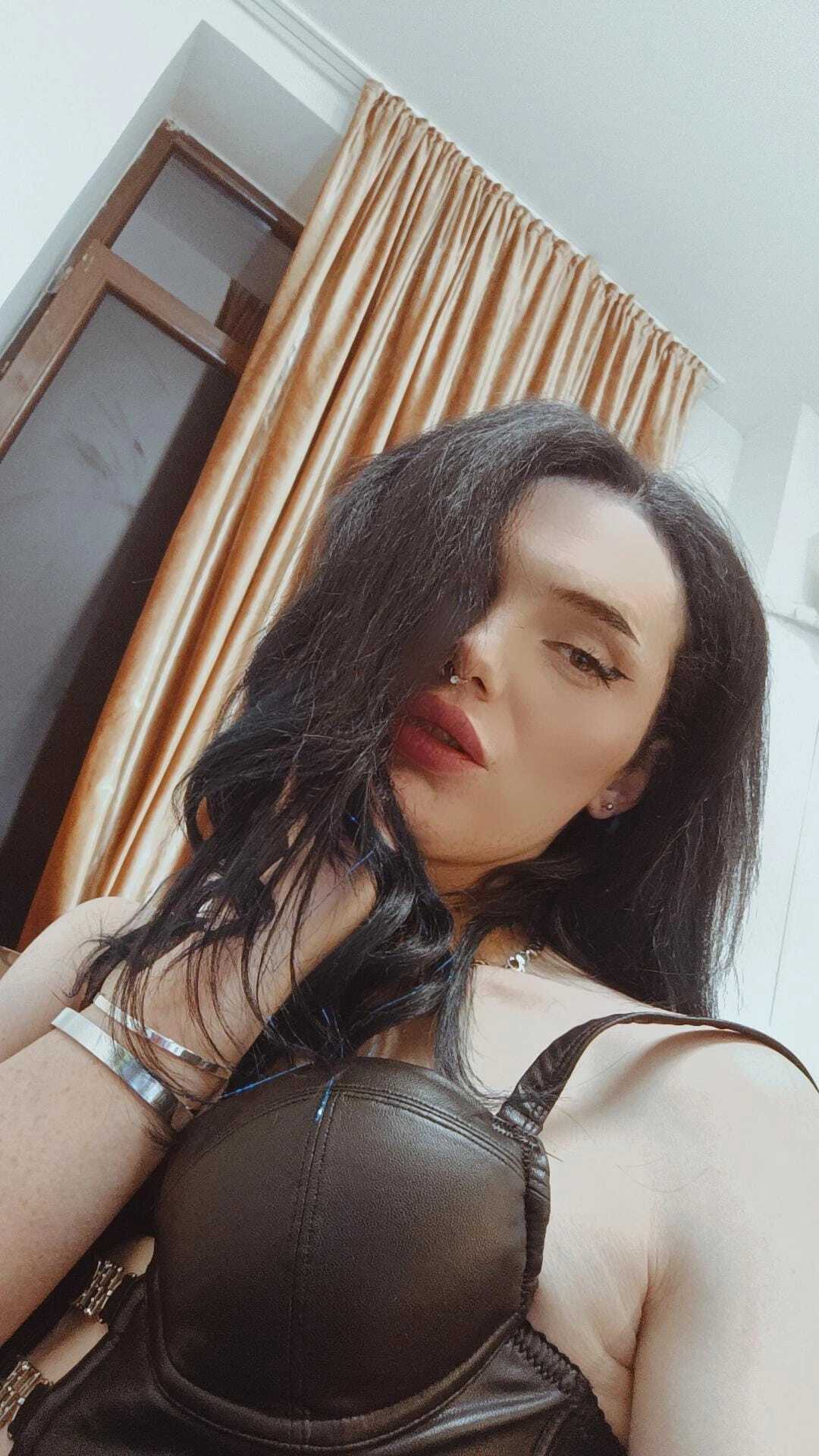 Vanessa4Dom