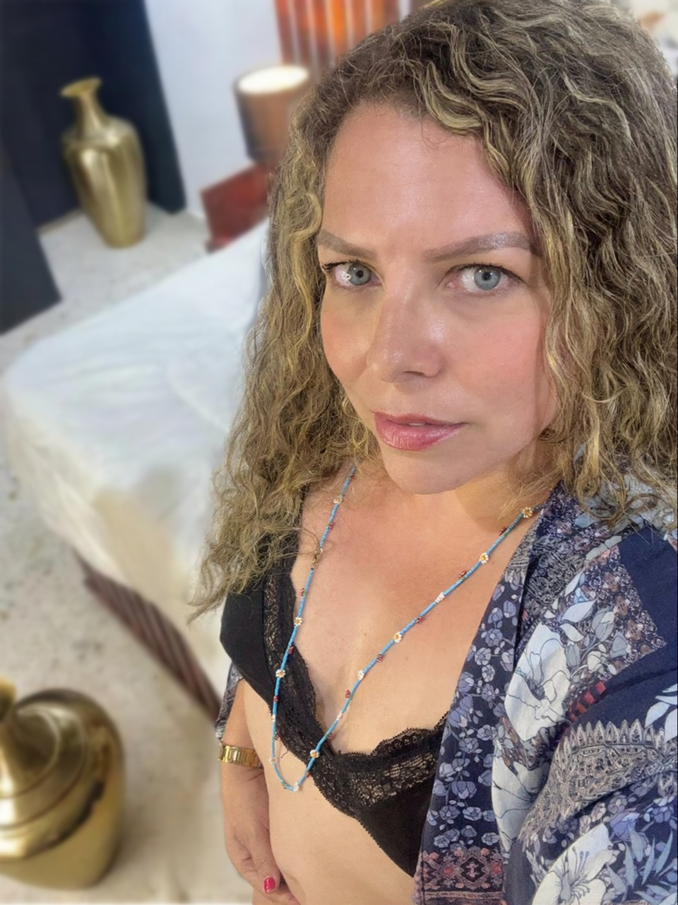 DominicaFrost picture 6