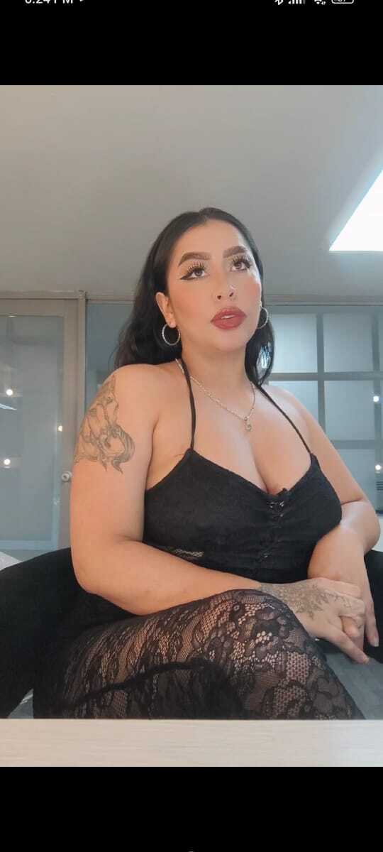 carolinaarias from Jerkmate