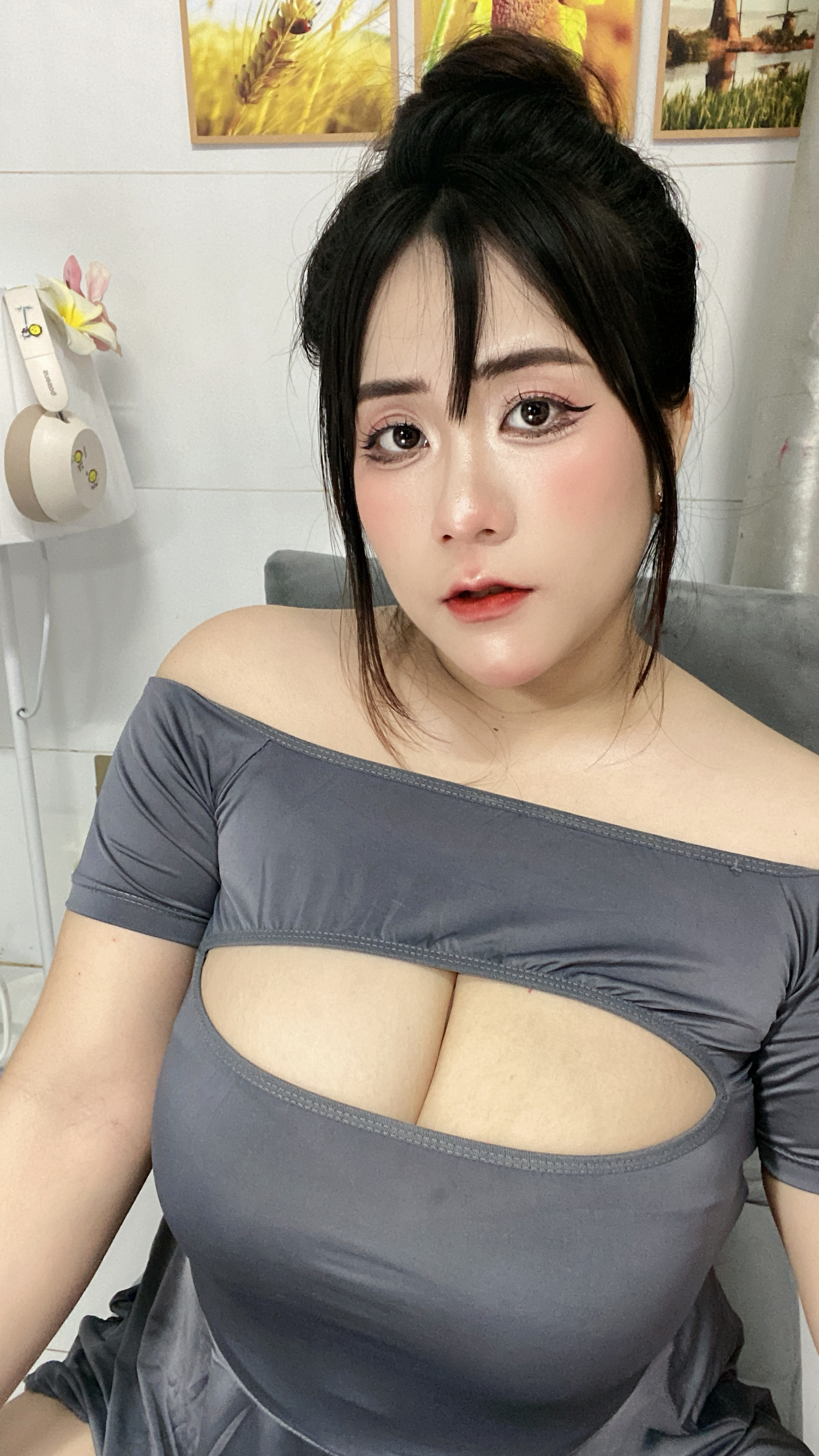 hellenlucky from Jerkmate