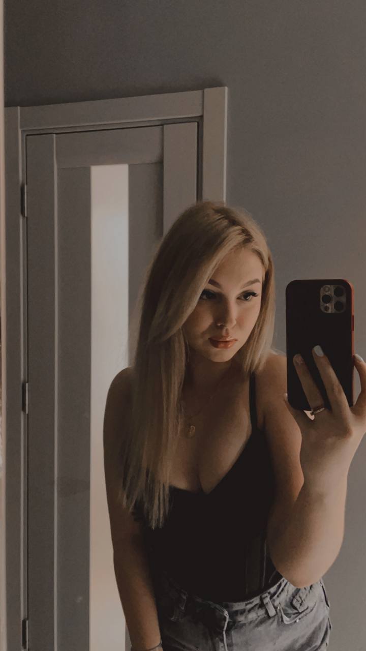 emily_cutie from Jerkmate