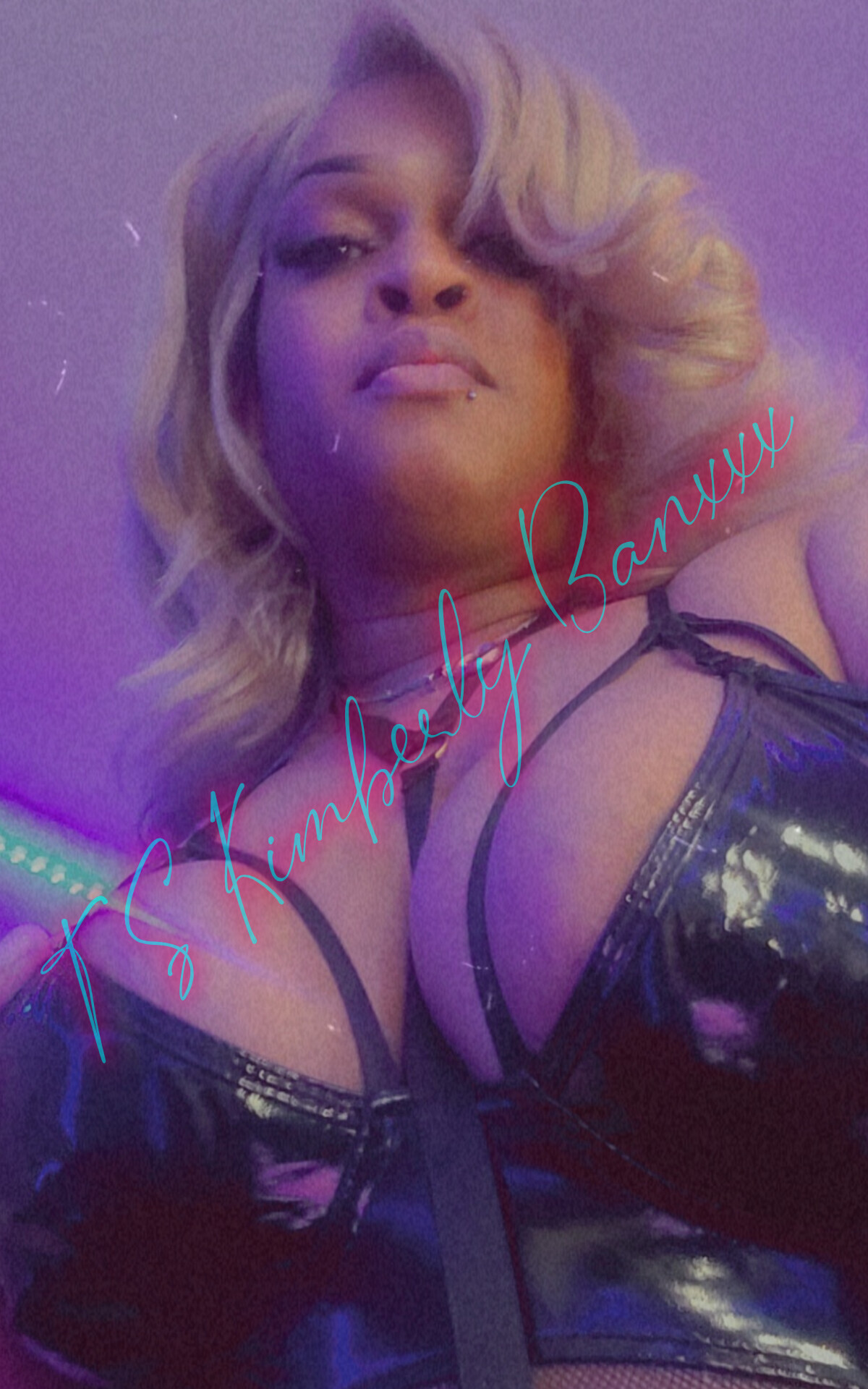 TS_KimberlyBanxxx photo 3