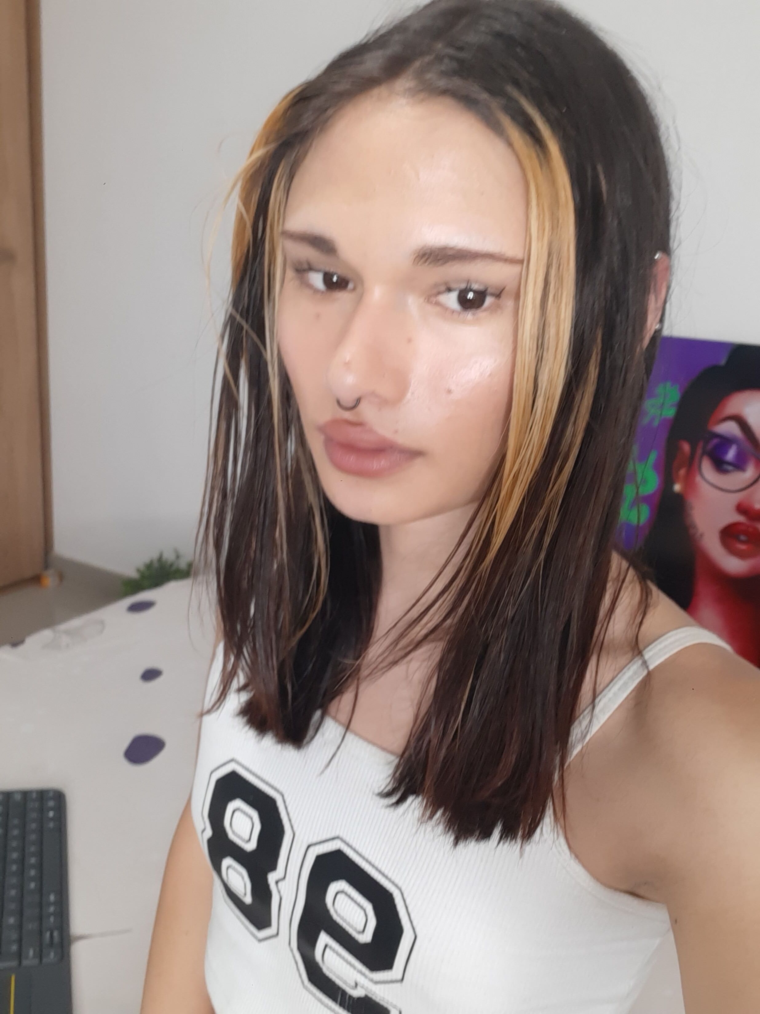 andrea_cherryy from Jerkmate