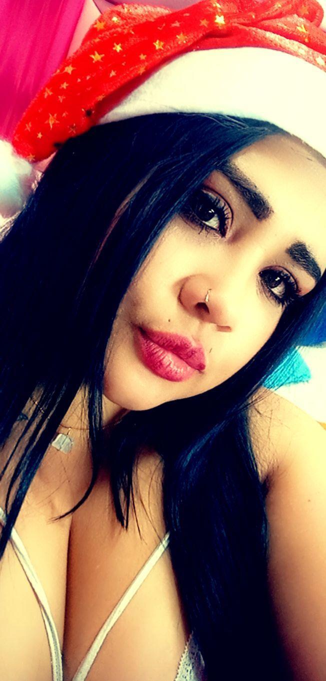 nahomyboobs