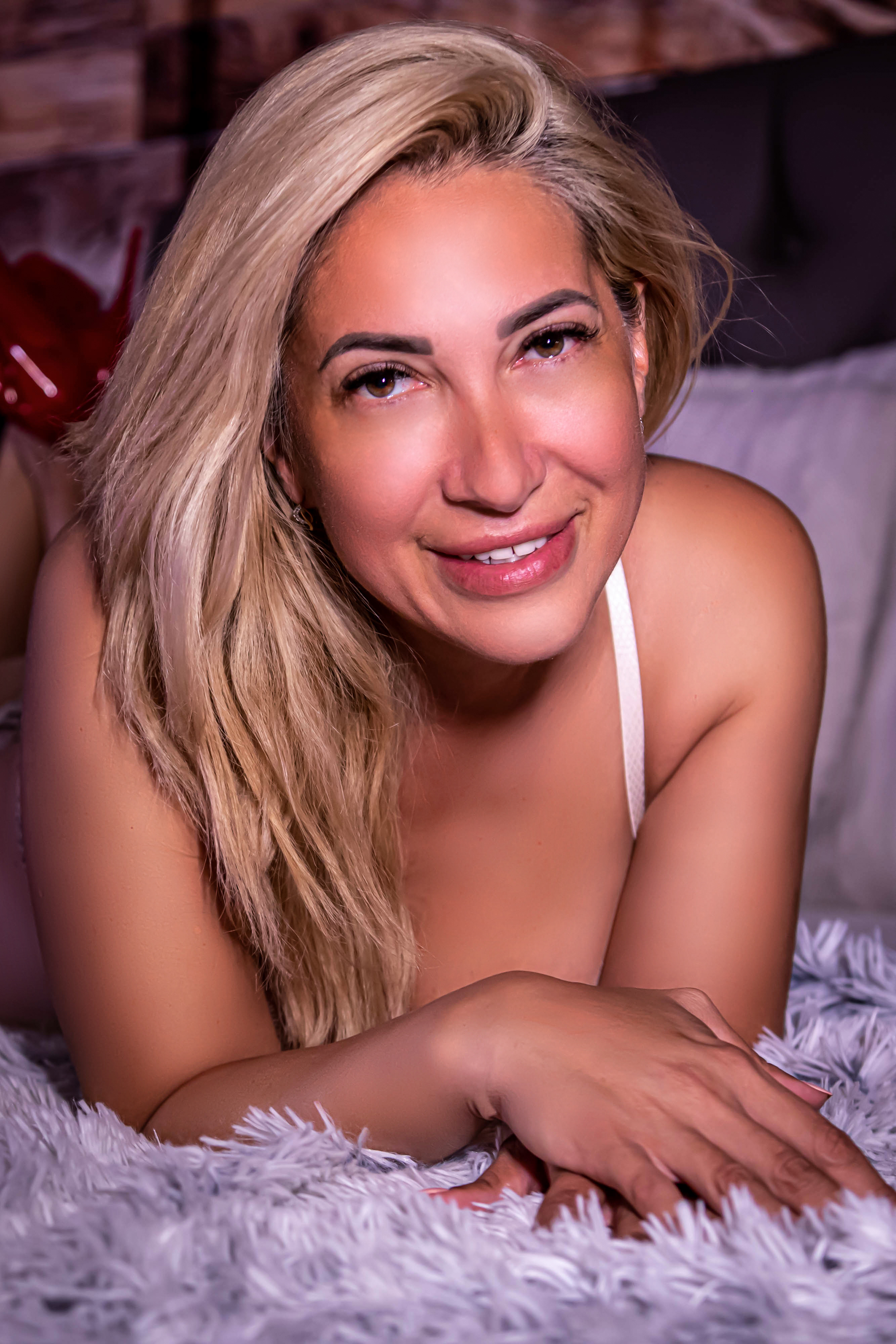 neinaferreiro from Jerkmate