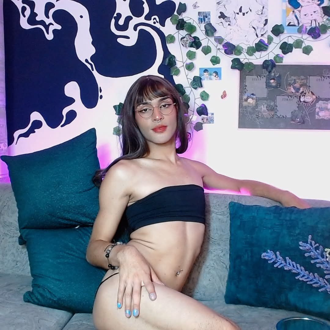aku_hotter photo 8