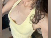 Chat Live with PiperParisse  20 year old Amateur Cam Girl from The United States Photo