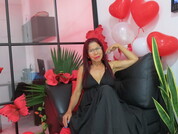 Chat Live with ViolettaaSoracchi  50 year old Amateur Cam Girl from Colombia Photo
