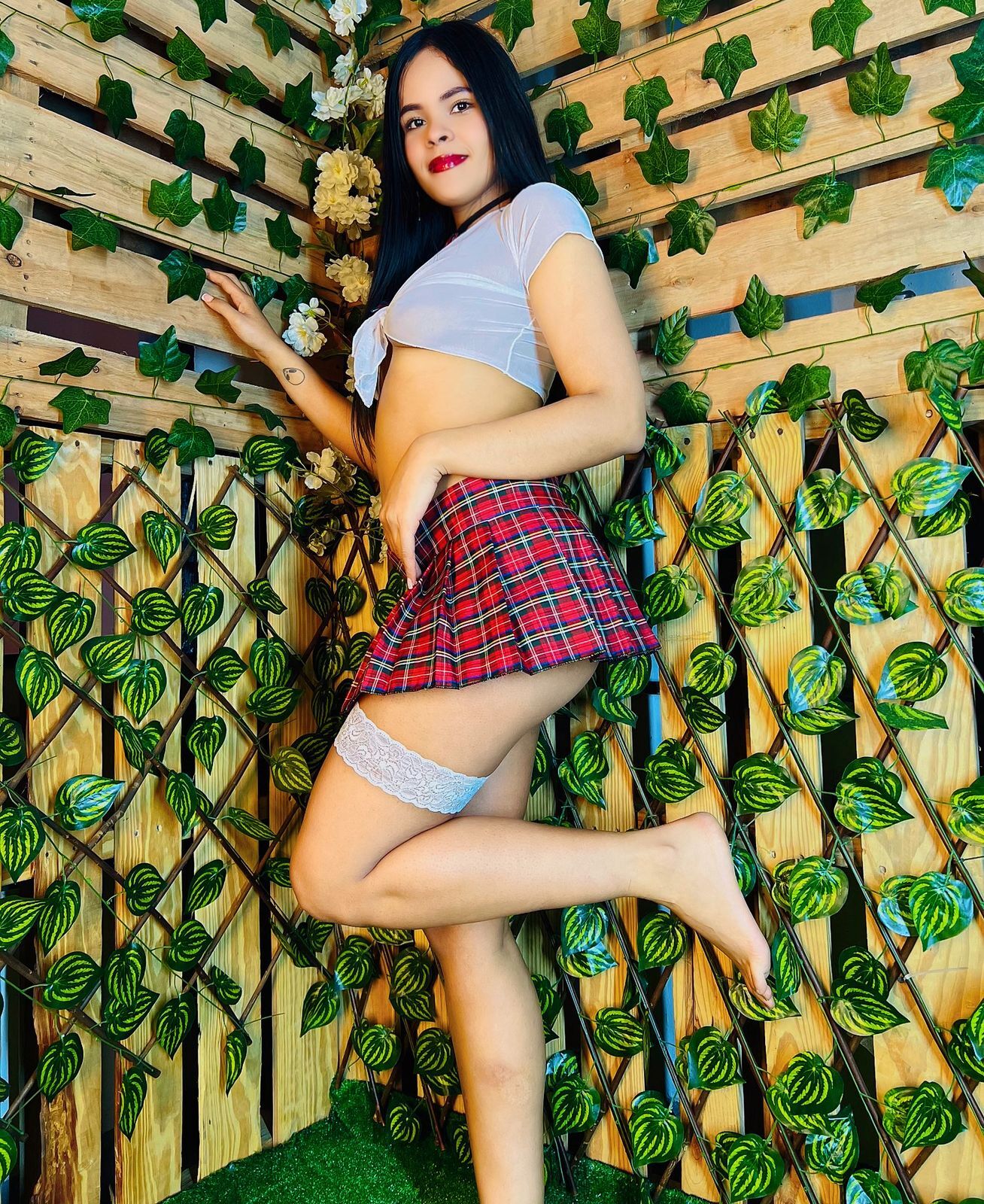 lanitahairy from Jerkmate