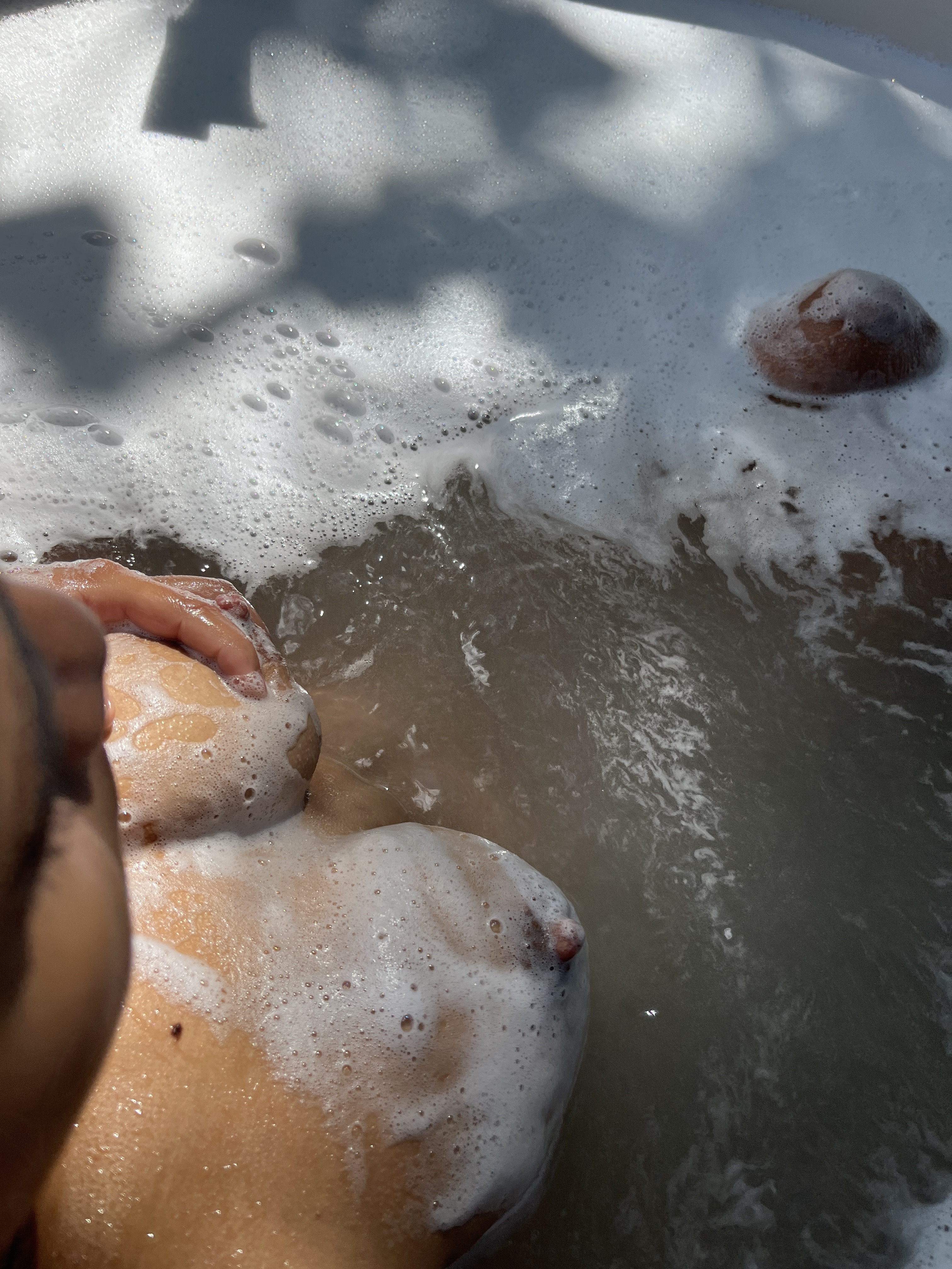 BrunetteSara photo 5