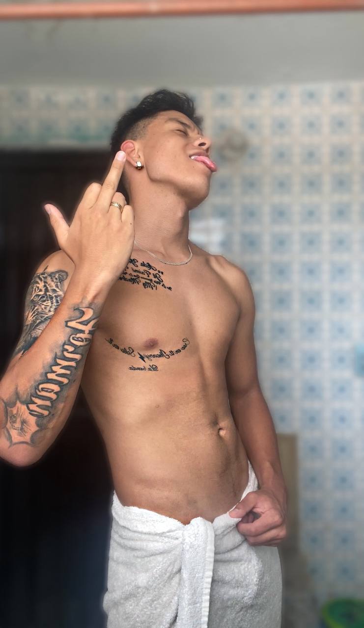 el_jhonnyxxx from Jerkmate