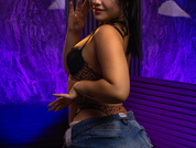 miaafarrel pic