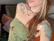 phoebewoodsx pic