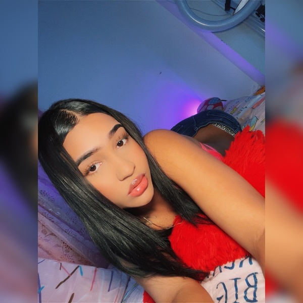 petitexxx from Jerkmate
