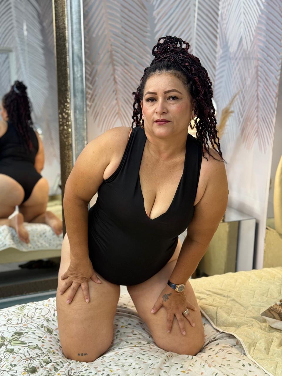 elena_milff from Jerkmate