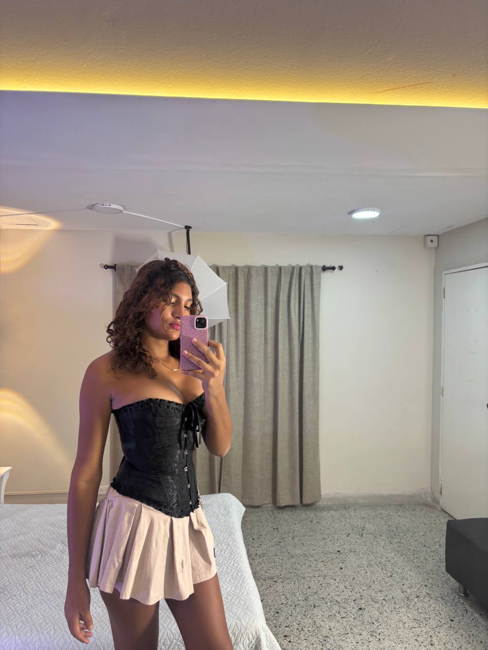 megannfix67 picture 4