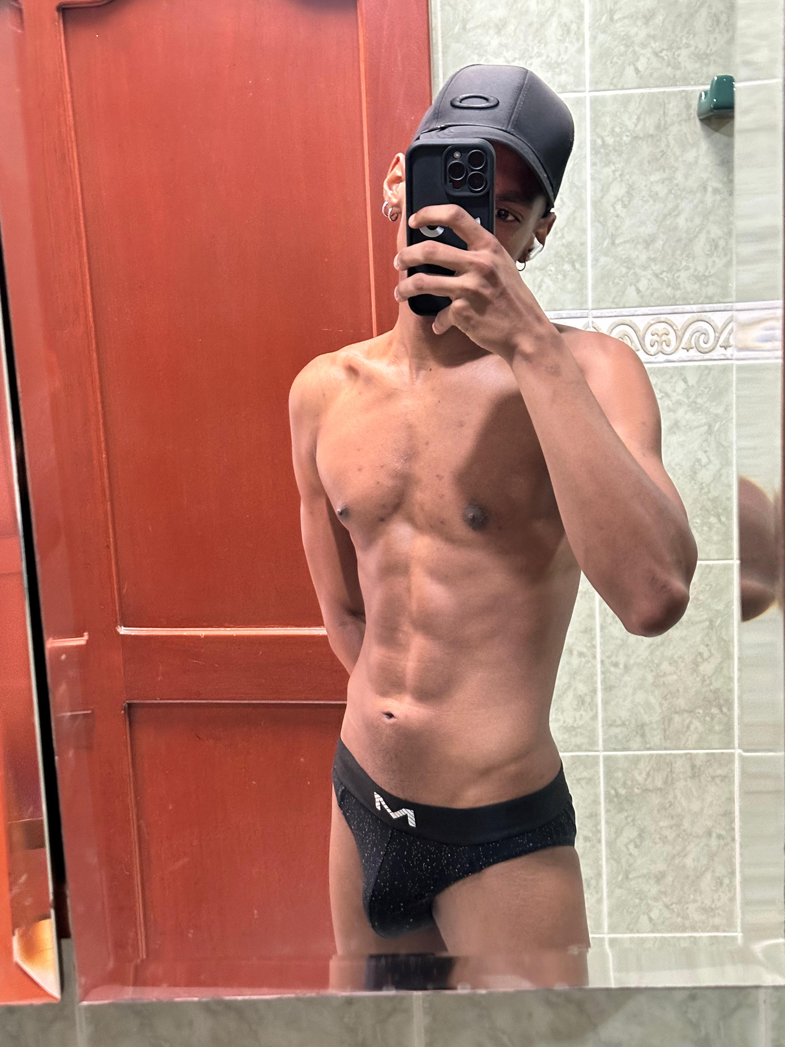 julientsaint from Jerkmate