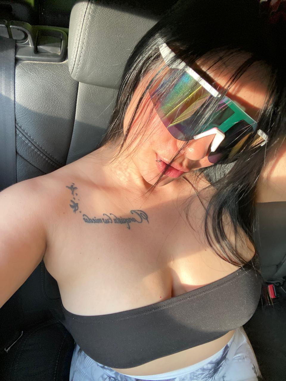 lunaescarlet from Jerkmate