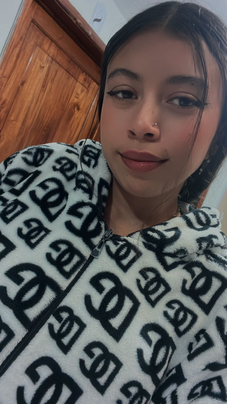 clhoedeep from Jerkmate