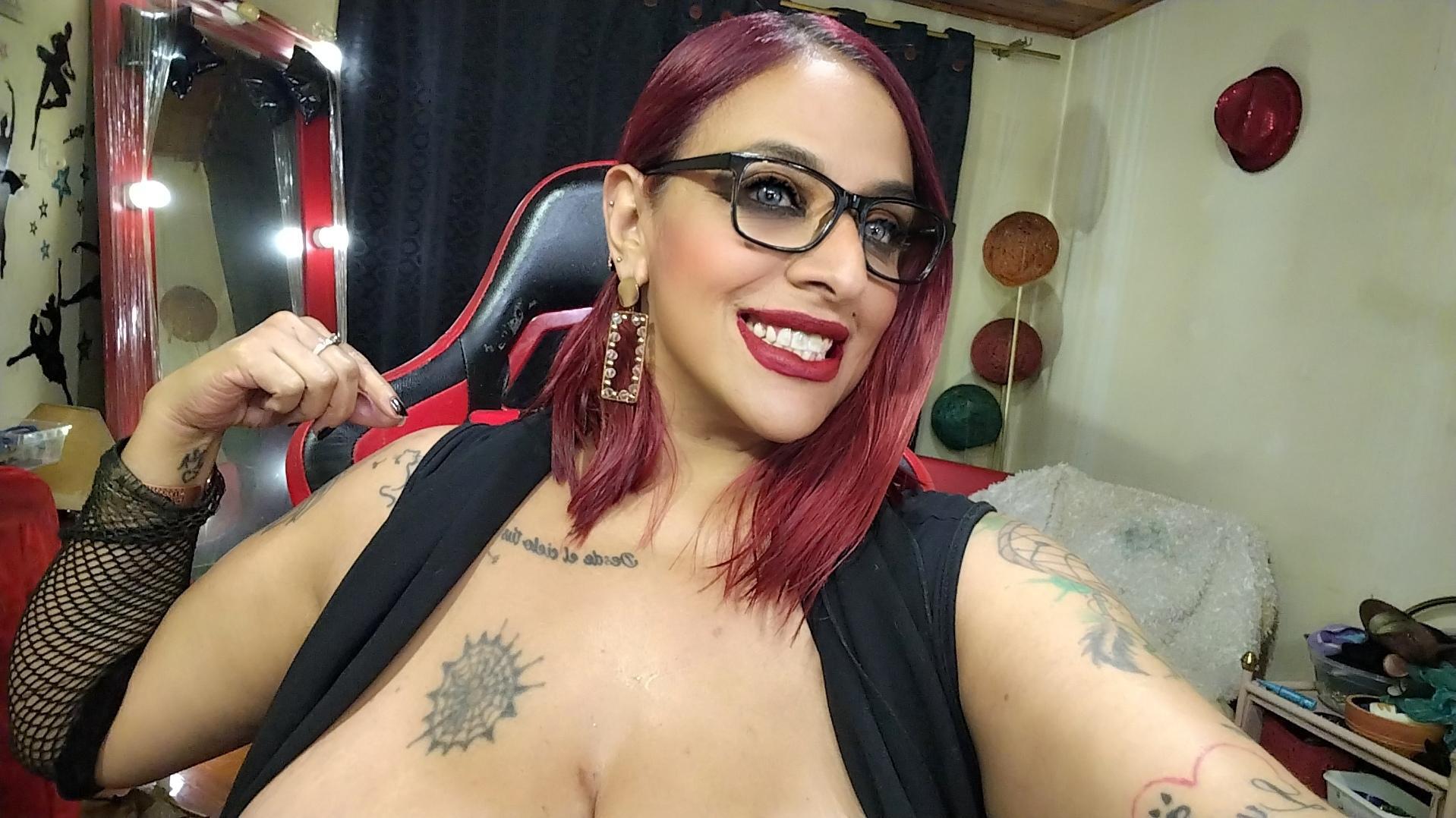 sharysquirttits from Jerkmate