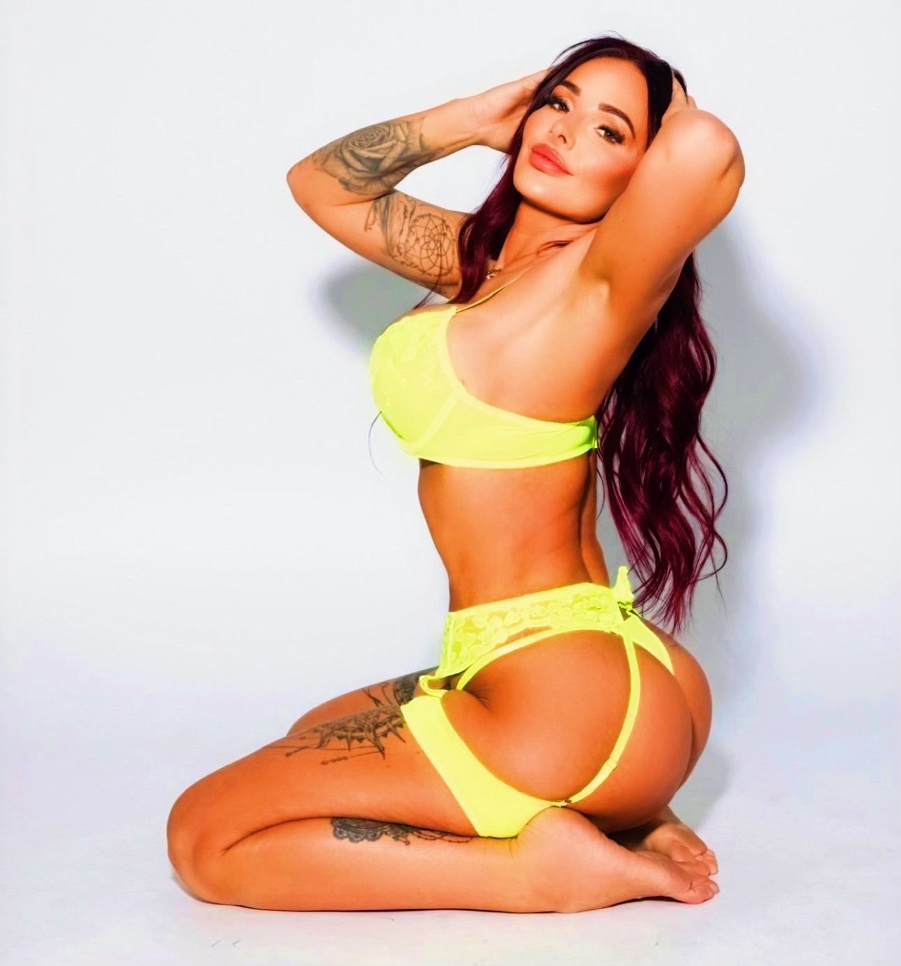 SOAKED_GYMGIRL_MILF_UK