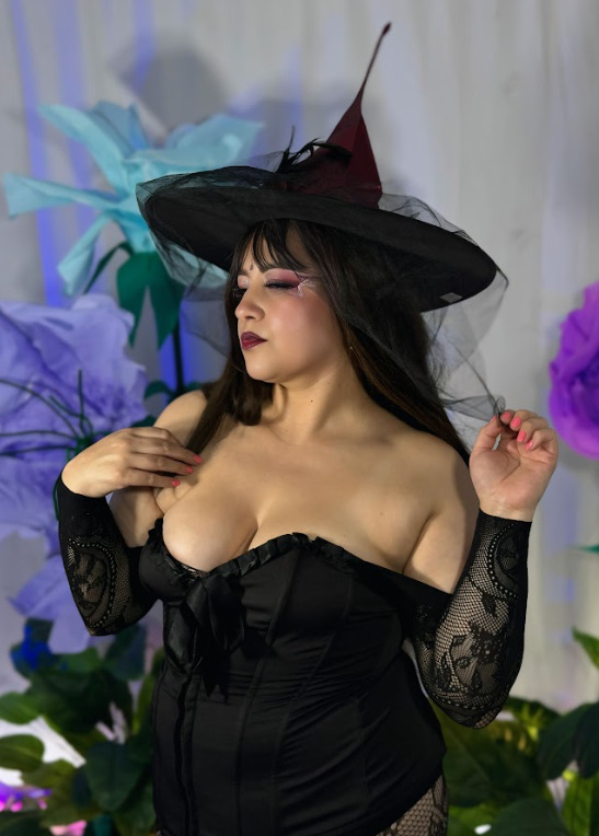lindsaytaylorjoy picture 3