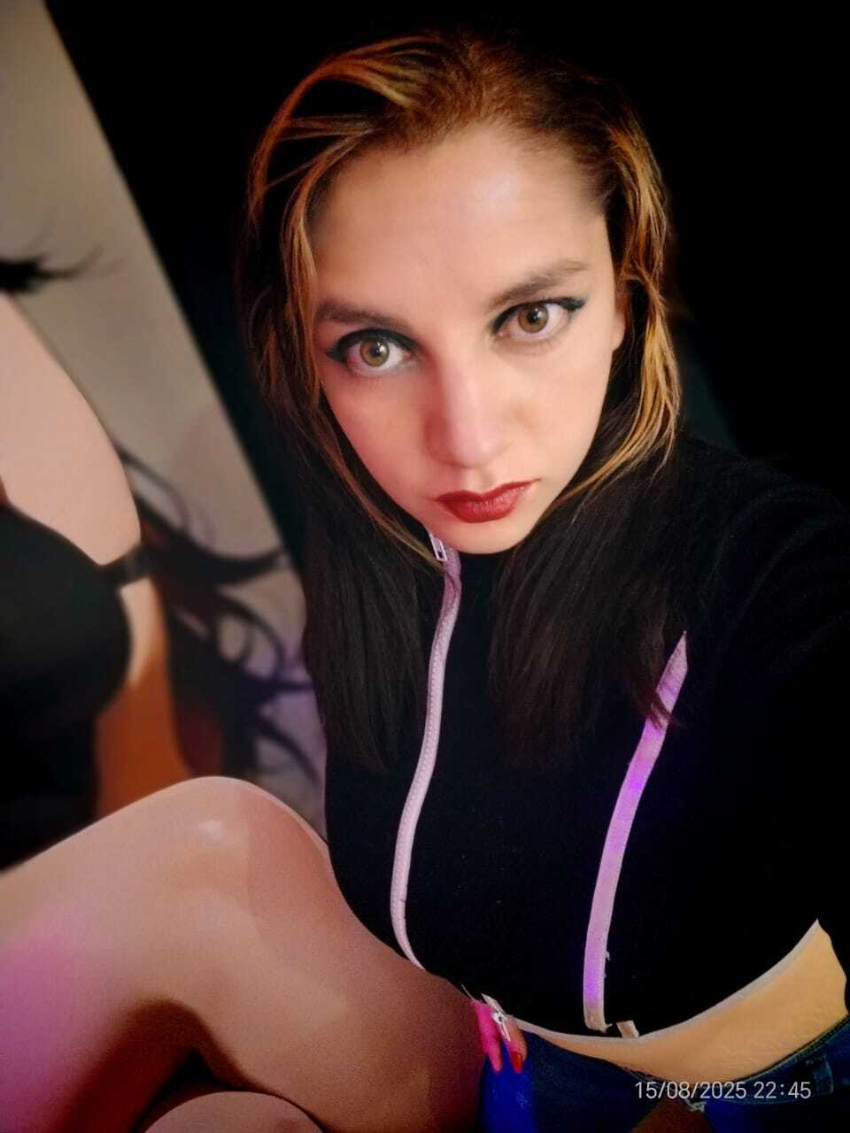 valeriadeleon from Jerkmate