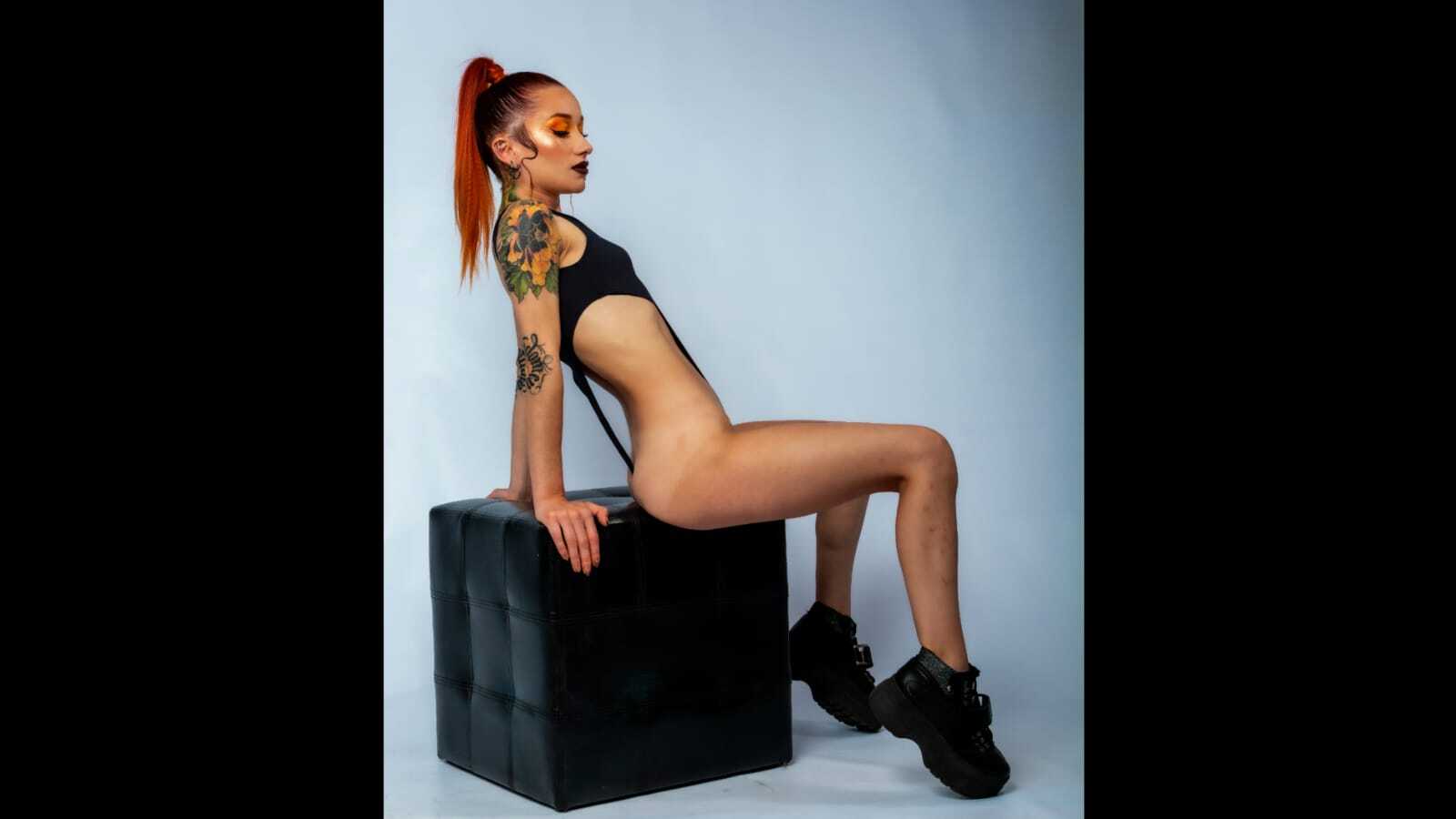 Miss_Candela picture 4