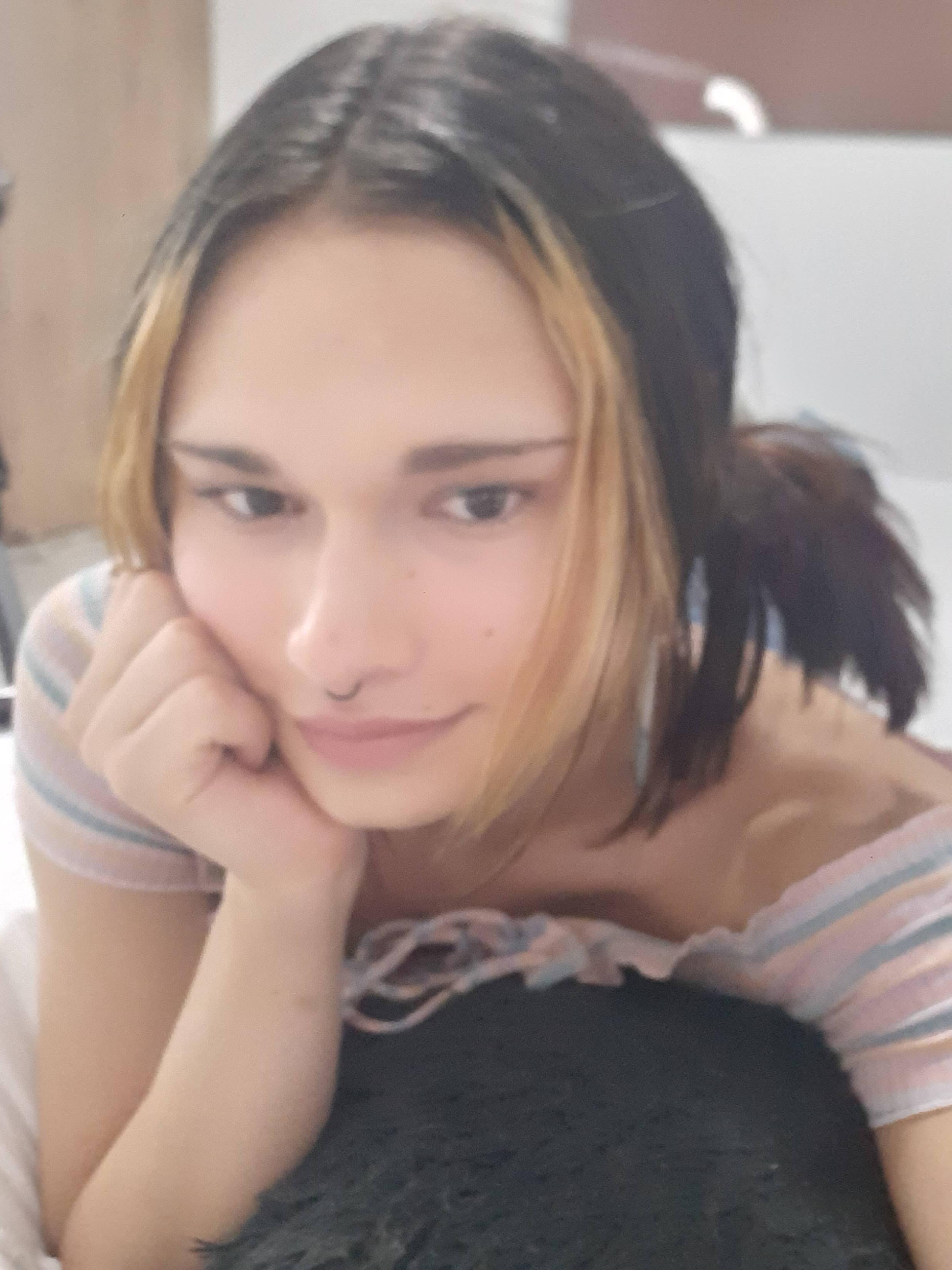 andrea_cherryy from Jerkmate